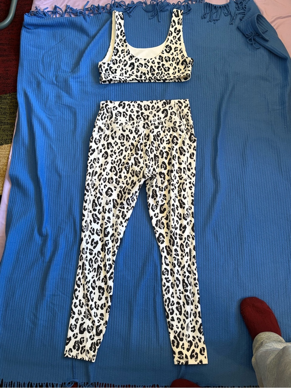 Fabletics Black and White Leopard Print Active Top - Picture 3 of 3